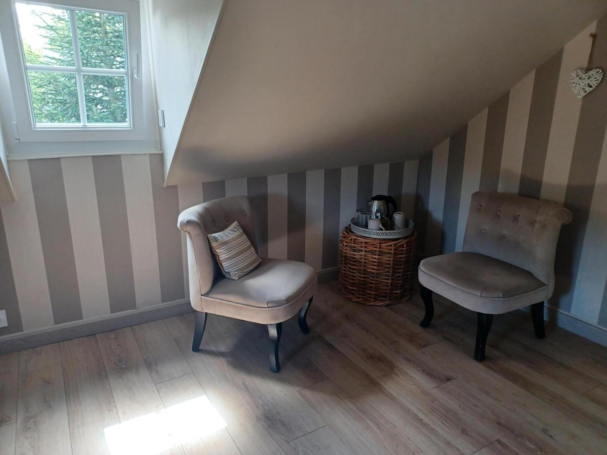 Les Pommiers Bed & Breakfast Honfleur Bagian luar foto