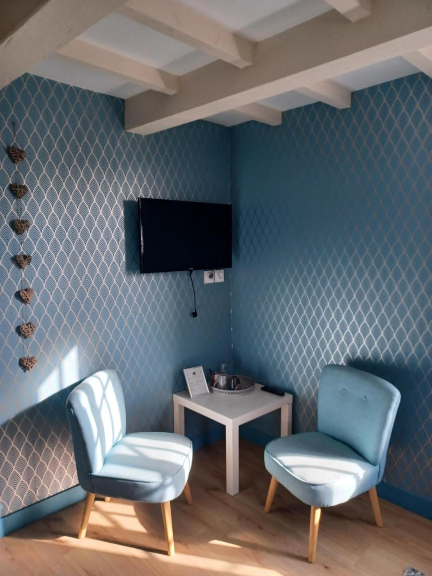 Les Pommiers Bed & Breakfast Honfleur Bagian luar foto